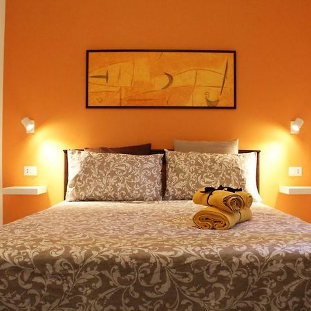 Il Giardino Di Laura Private Rooms 몬델로 외부 사진