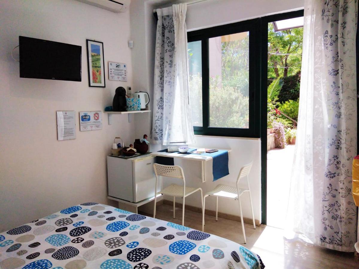 Il Giardino Di Laura Private Rooms 몬델로 외부 사진
