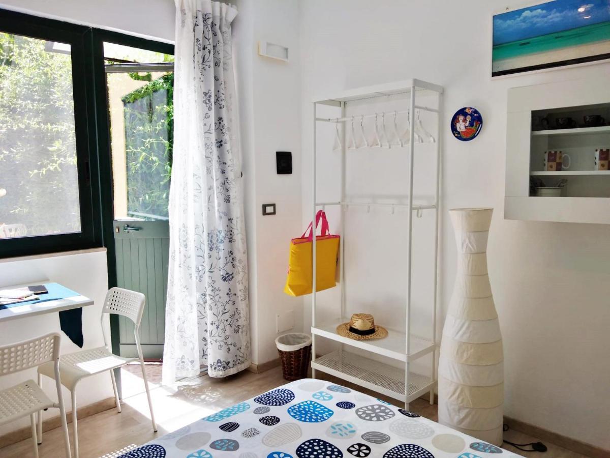 Il Giardino Di Laura Private Rooms 몬델로 외부 사진