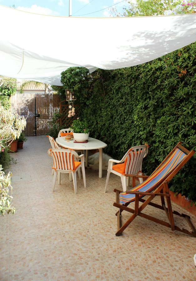 Il Giardino Di Laura Private Rooms 몬델로 외부 사진